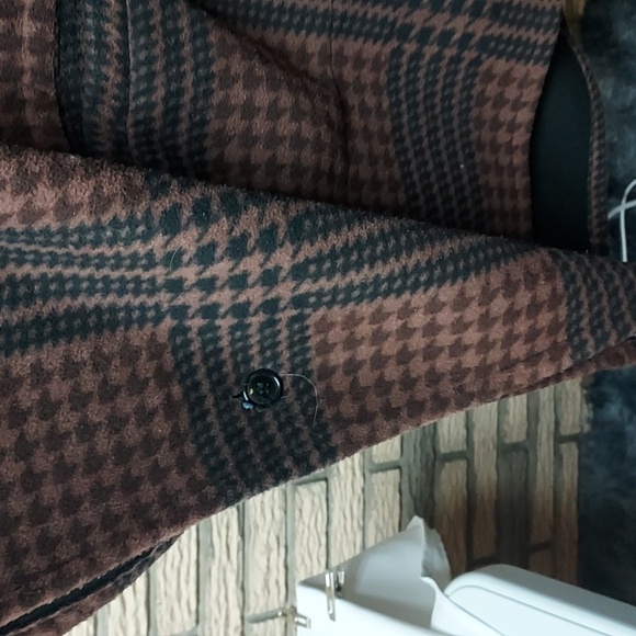 Rachel Roy Ladies Dark Brown Checkered Hooded Poncho - Picture 3 of 10